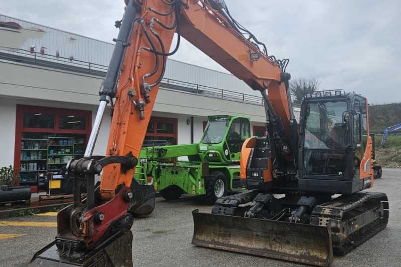 OmecoHub - Immagine DOOSAN DX140LCR-5